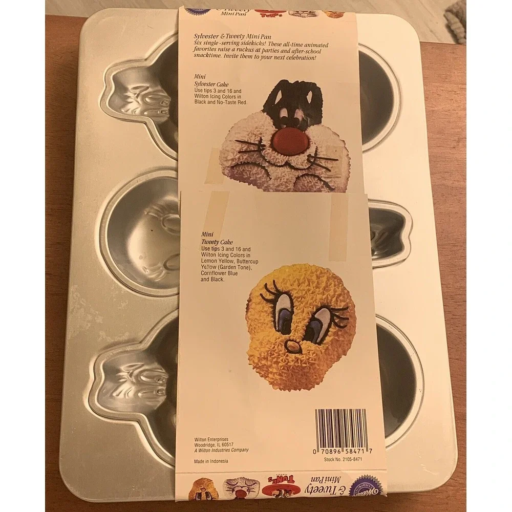 Vintage WILTON - SYLVESTER & TWEETY BIRD‎ Mini Cake/MUFFIN PANS  (1994) New